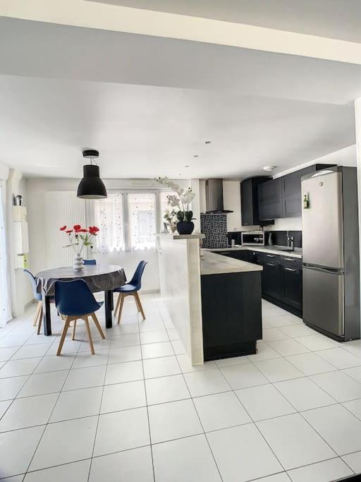 Grande Maison Cosy Terrasse Parking Gare 8 Pers Amiens Dış mekan fotoğraf
